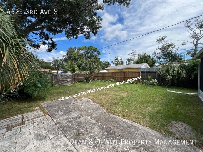 Building Photo - 4625 3rd Ave S