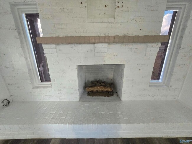 Building Photo - 247 Snow Dr