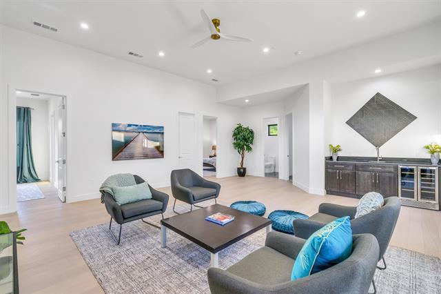 Building Photo - 3932 Cortez Dr