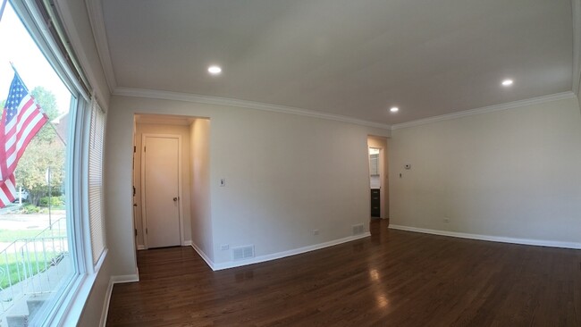 Building Photo - 3657 N Campbell Ave