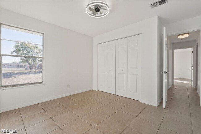 Building Photo - 100 Contee Dr