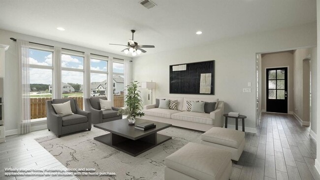 Building Photo - 170 Plumbago Loop