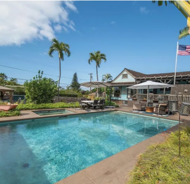 Building Photo - 3161 Mapu Dr