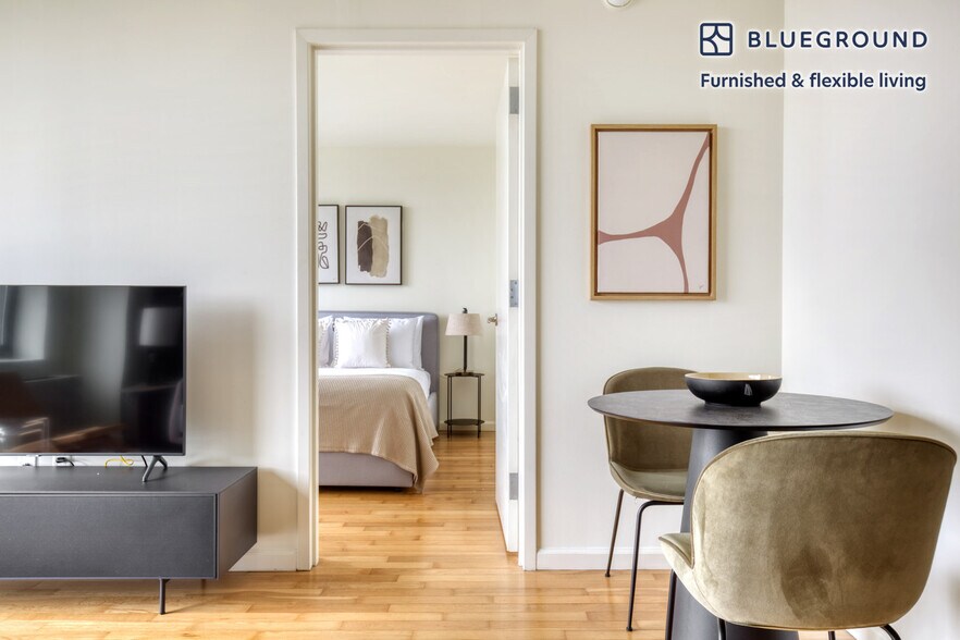 Building Photo - 4-75 48th Avenue-SI FL33-ID852