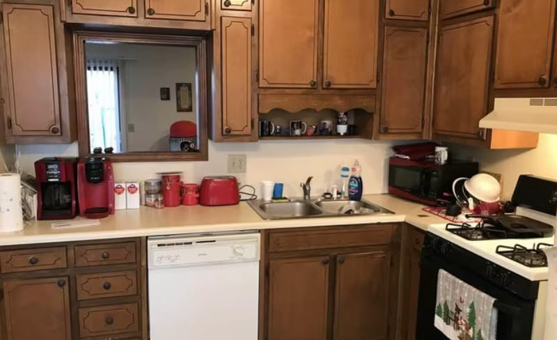 Building Photo - Room in Townhome on Patterson Cir