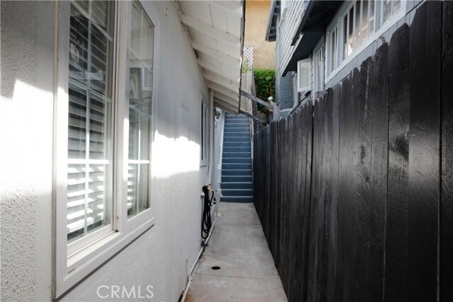 Building Photo - 357 Mermaid St