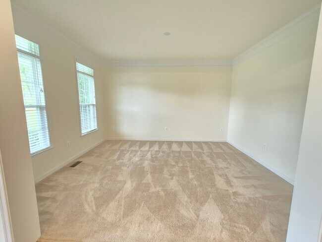 Building Photo - 15 Sweet William Dr