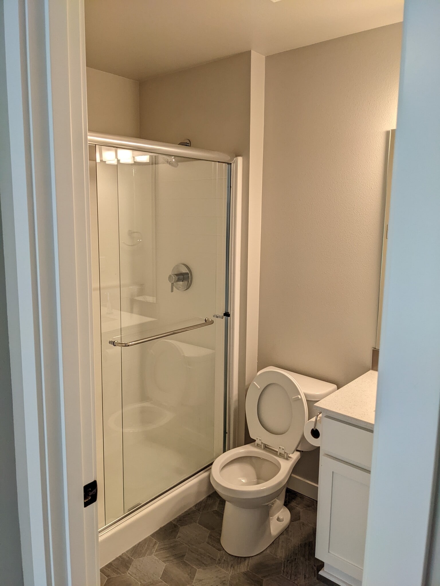 Building Photo - 13717 Admiralty Way