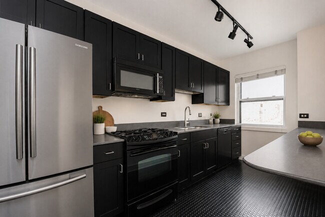 Building Photo - 4300 N Marine Dr