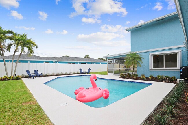 Building Photo - 3905 Flag Dr