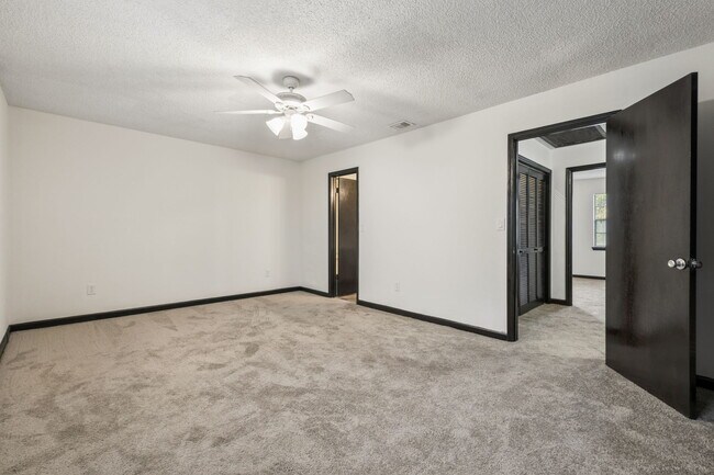 Building Photo - 1242 Chee Ln