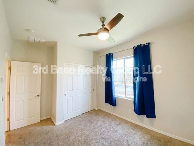 Building Photo - 20472 W Park Meadows Dr