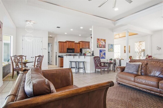 Building Photo - 118 Whispering Pine Dr