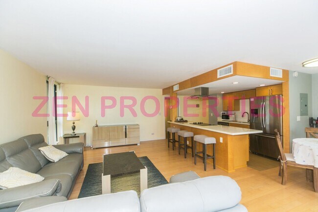 Building Photo - 250 ?Ohua Ave