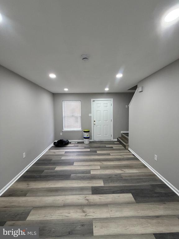Building Photo - 639 Glynock Pl