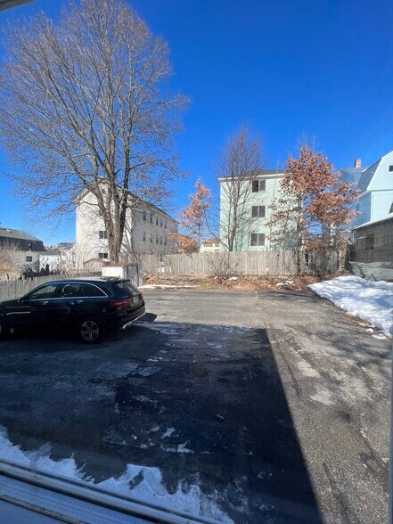 Building Photo - 6 Ericsson St