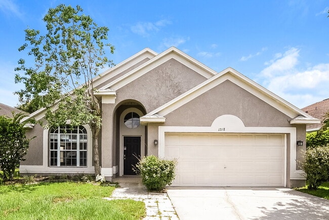 Building Photo - 1718 Putney Cir