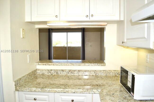 Building Photo - 14971 SW 82nd Ln