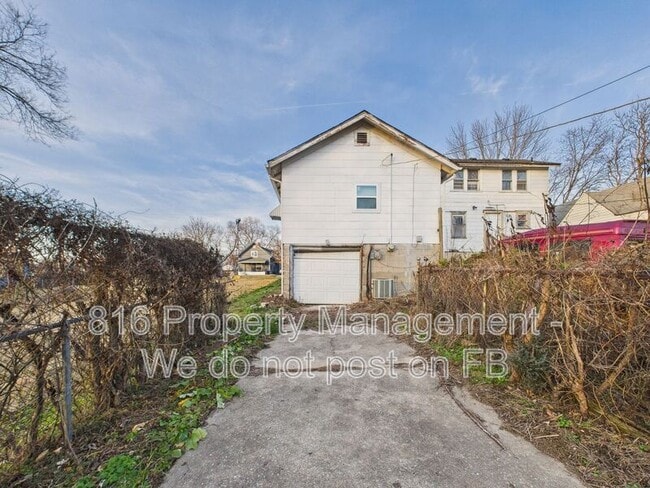 Building Photo - 1513 Rowland Ave