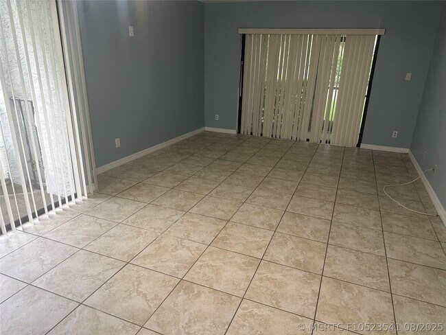 Building Photo - 11150 W Sample Rd