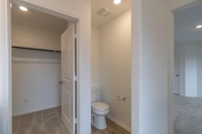 Building Photo - 309 Canley Lp