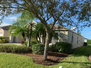 Primary Photo - 879 Greenleaf Cir