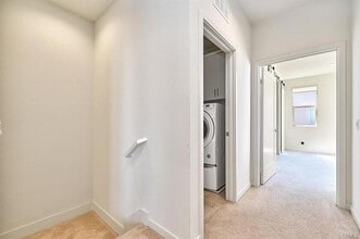 Building Photo - 126 Novel