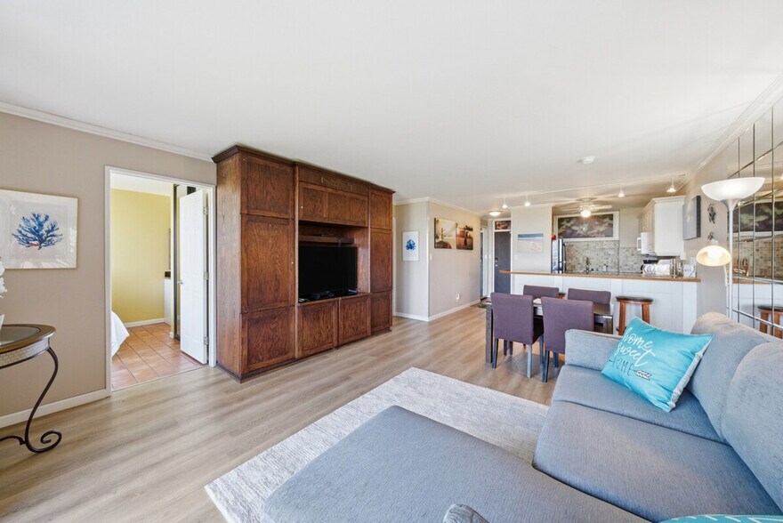 Building Photo - 938 S Kihei Rd