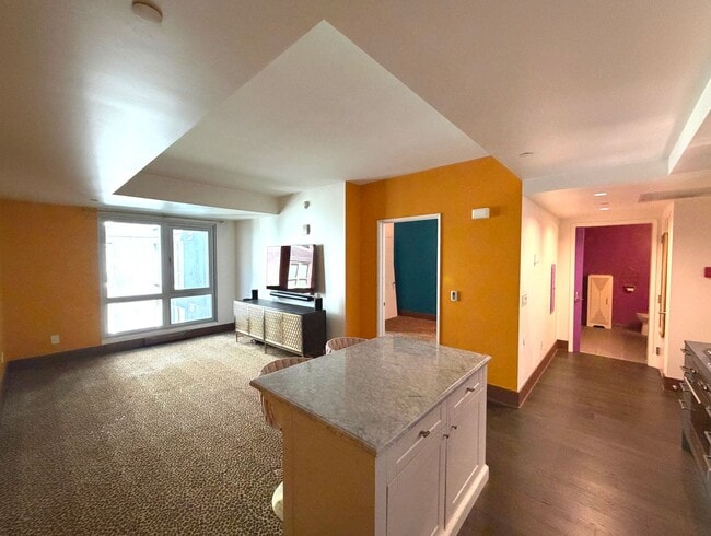 Building Photo - NEW CONSTRUCTION Funky 600sf 1BR/1BA Mid-Market AVAILABLE NOW