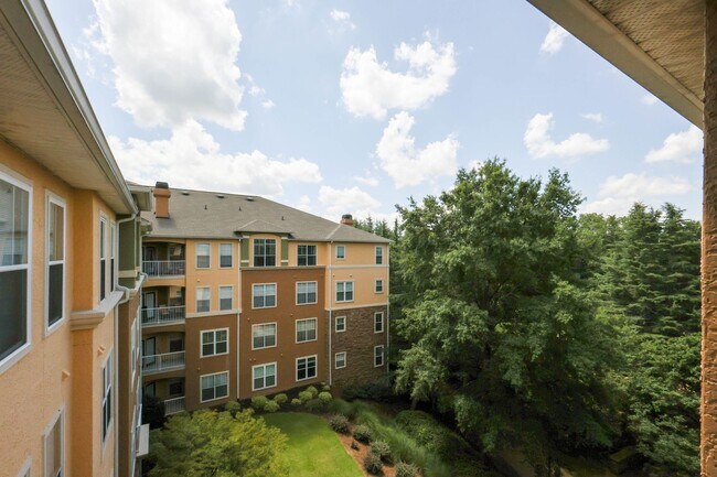 Building Photo - Villa Sonoma Brookhaven