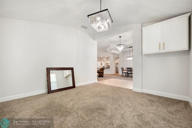 Building Photo - 8517 Waterstone Blvd