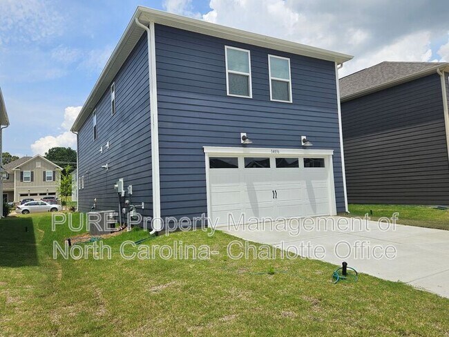Building Photo - 14036 Penbury Ln
