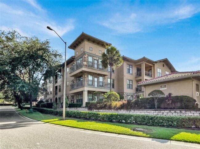 Building Photo - 903 Charo Pkwy