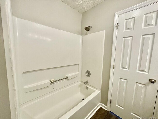 Building Photo - 184 Brandywood Ct