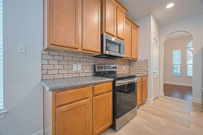 Building Photo - 25919 Orchard Knoll Ln