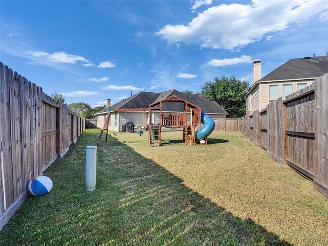 Building Photo - 16022 Coco Shores Ct