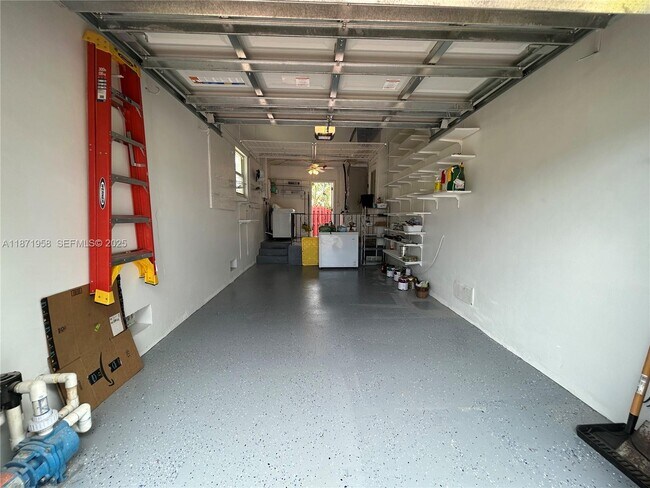 Building Photo - 3219 Wilson St