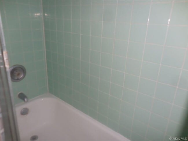 Building Photo - 223 Hudson St