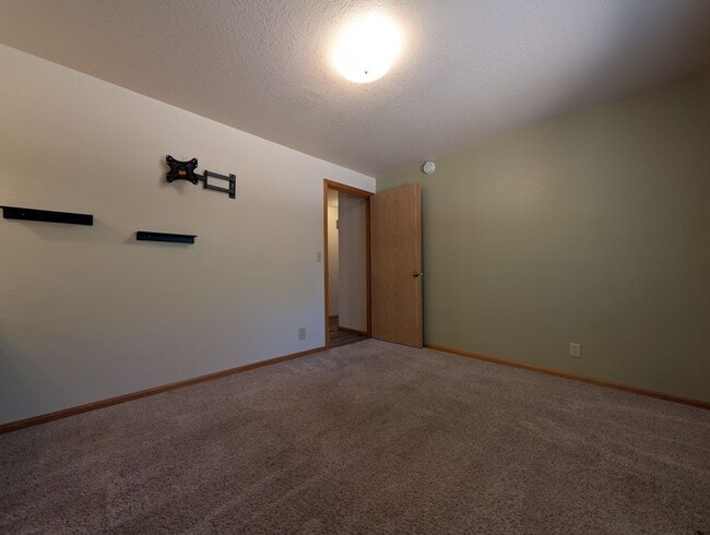 Building Photo - Wonderful 3-Bedroom, 2-Bath Home With Large Yard & A/C!