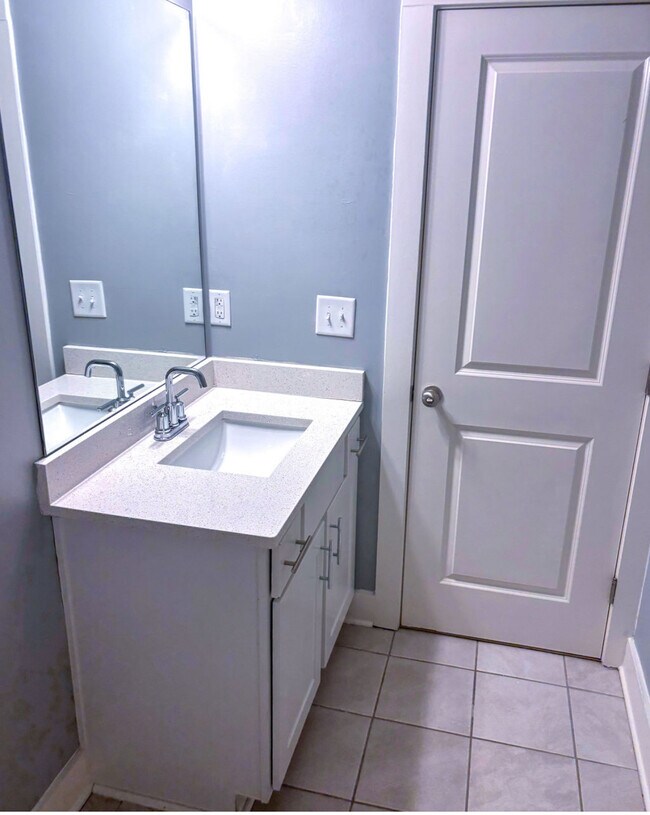 Building Photo - 108 Auburn Gate Ln