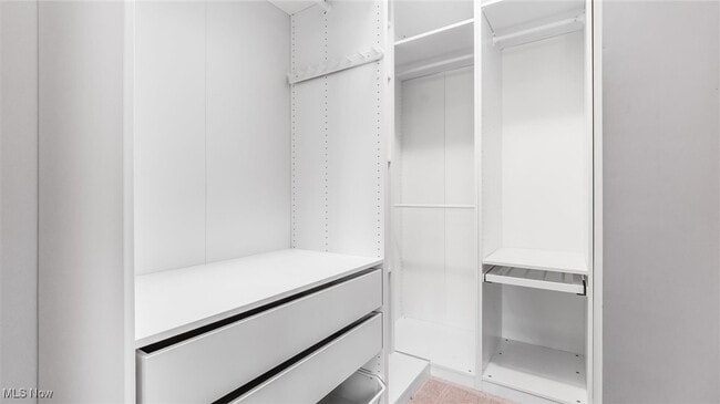 Building Photo - 6965 Chandlersville Rd