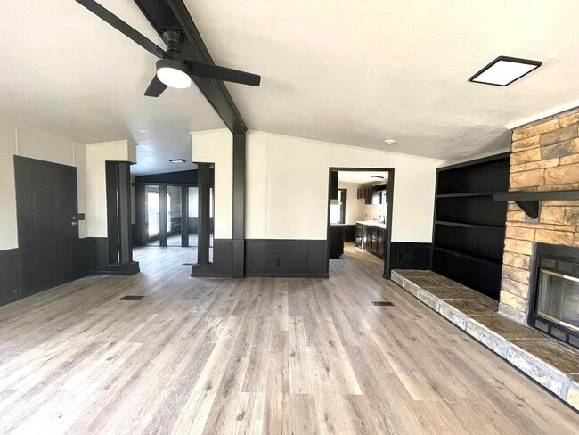Building Photo - Multi-unit rental portfolio off Basin Rd