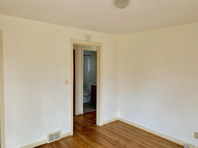 Building Photo - 41 Jasper Parrish Dr