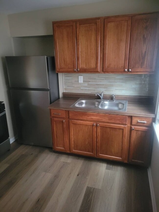 Building Photo - 3035n10tStM