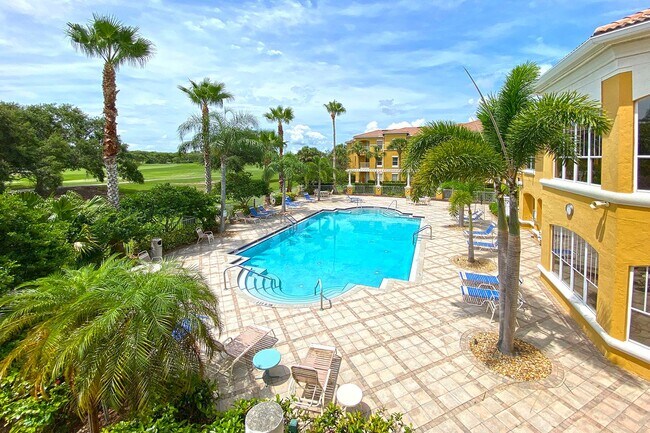 Building Photo - 5050 Fairways Cir