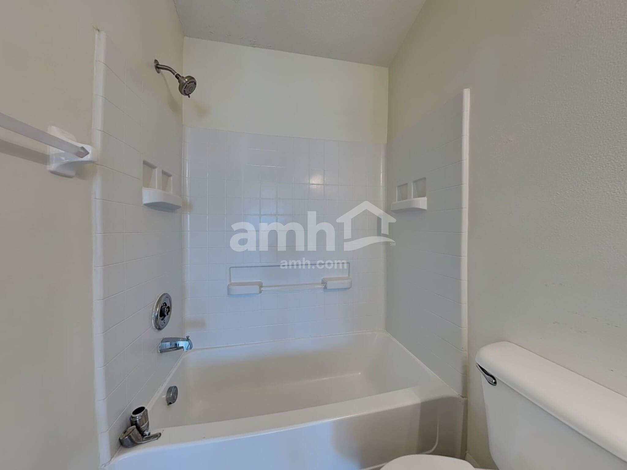 Building Photo - 9848 Edmonton Dr