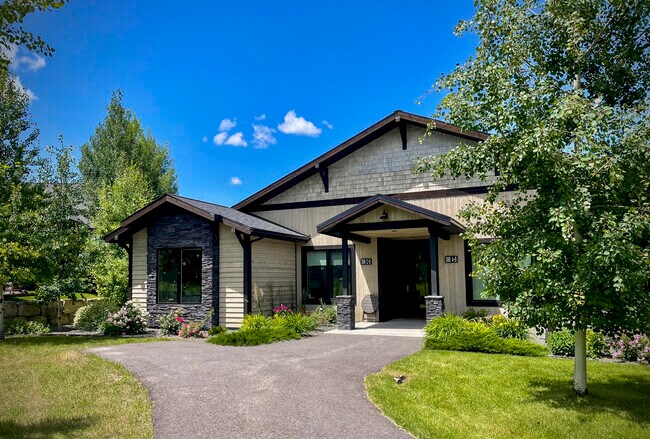 Building Photo - 398 Black Bull Trail