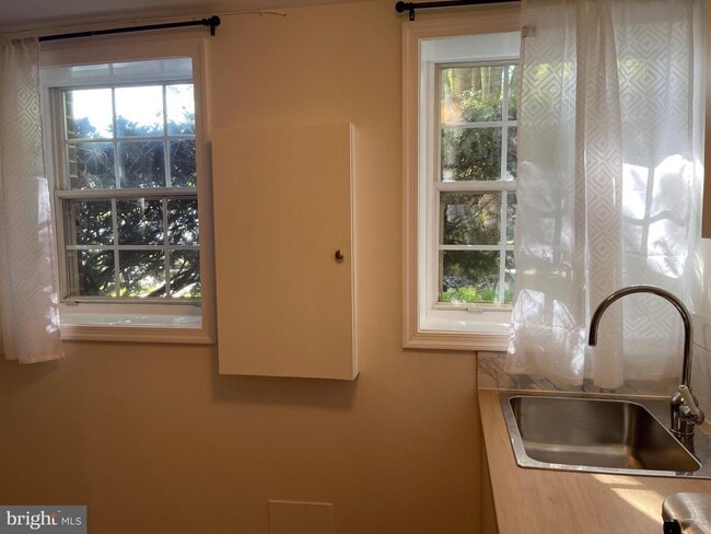 Building Photo - 25 Capps Ct