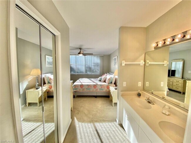 Building Photo - 290 Naples Cove Dr