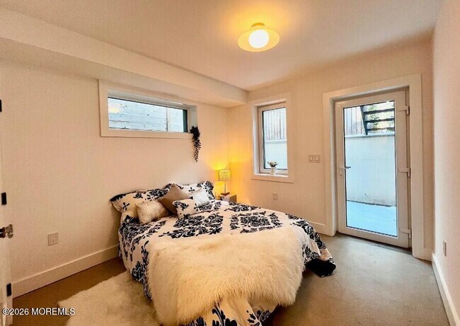 Building Photo - 71 Booraem Ave